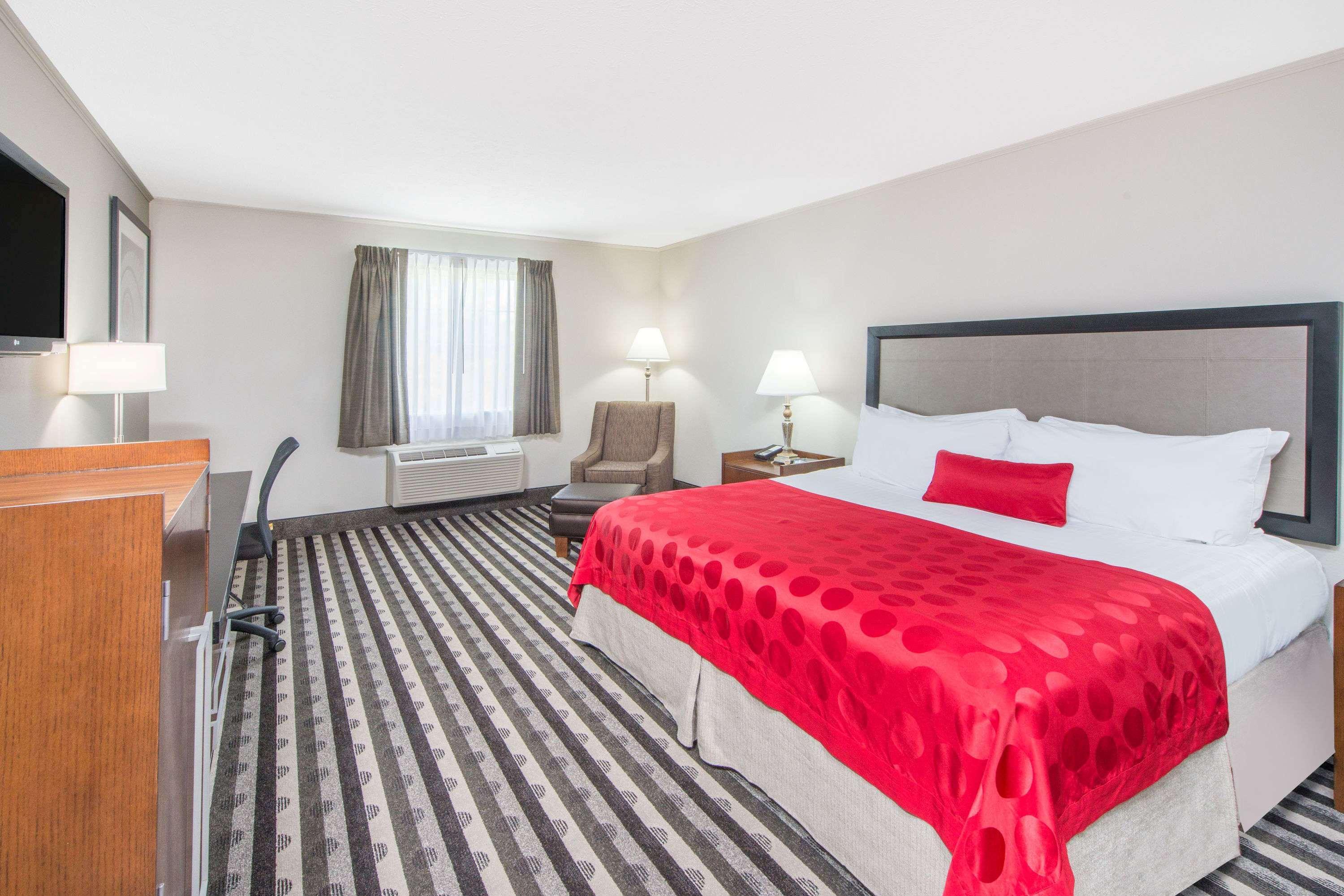 Ramada By Wyndham North Hotel Springfield