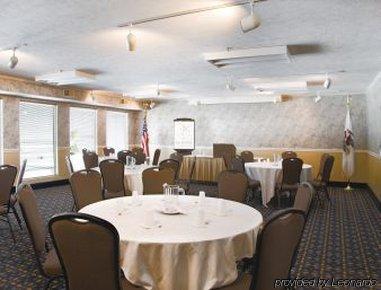 Hotel Ramada By Wyndham North 3*