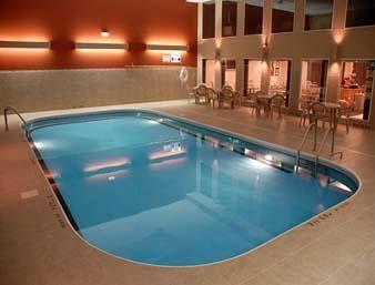 Ramada By Wyndham North Springfield
