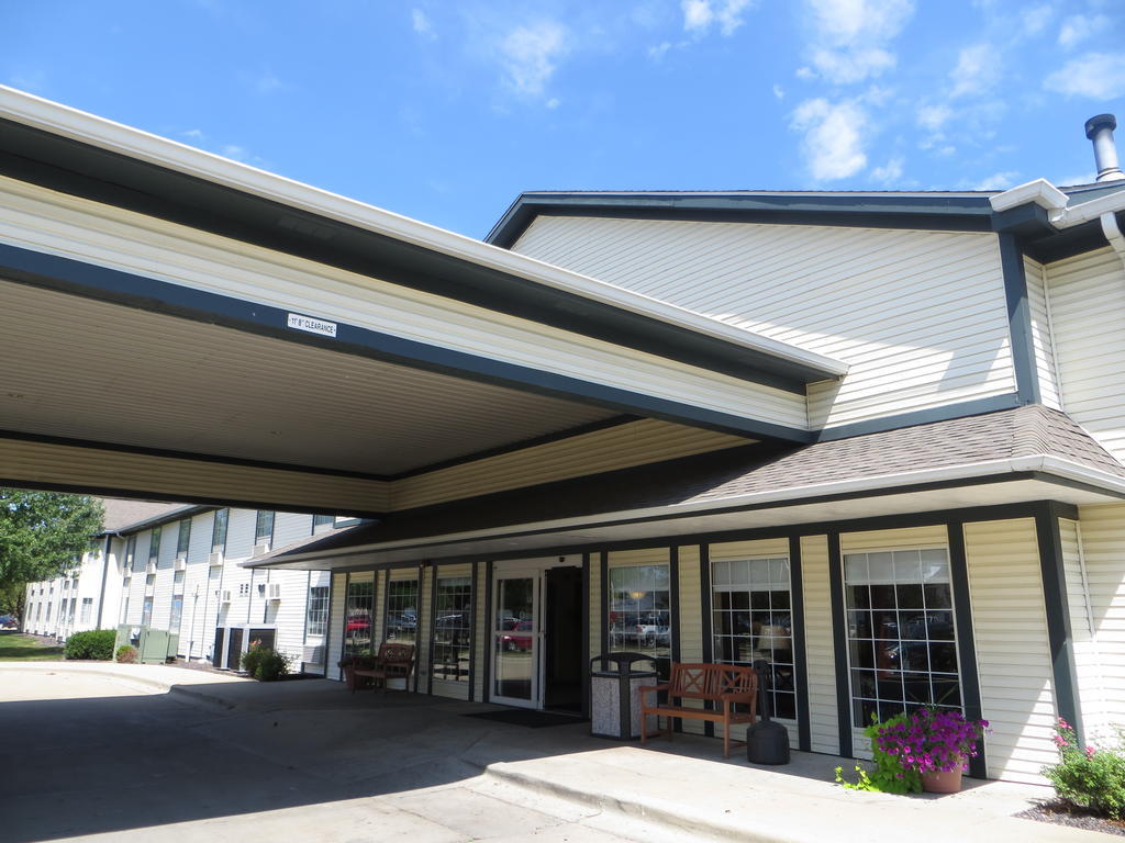 Hotel Ramada By Wyndham North 3*